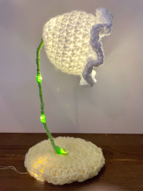 FREE Flower lamp: Crochet pattern