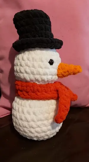 Cuddle Me Snowman