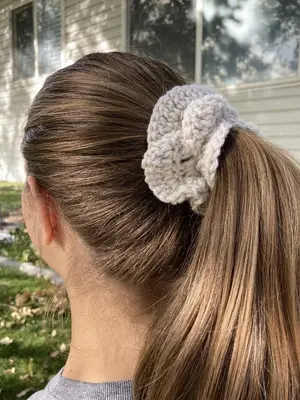 Super Simple Crochet Scrunchie