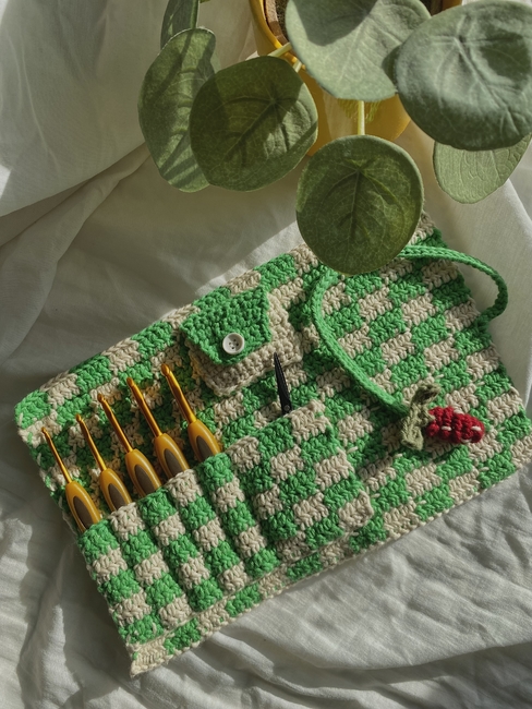 Easy Crochet Hook Case CROCHET PATTERN -  Canada