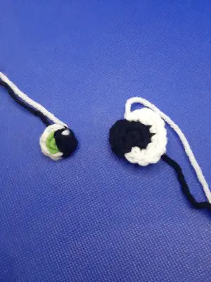 Crocheted Square and Mini Eyes