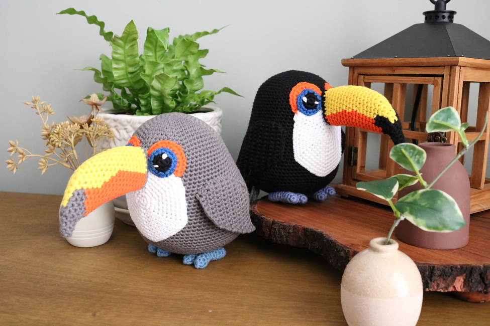 Tocita the toucan!!! An amigurumi toco toucan from zoomigurumi book 9.  Details in comment. : r/crochet