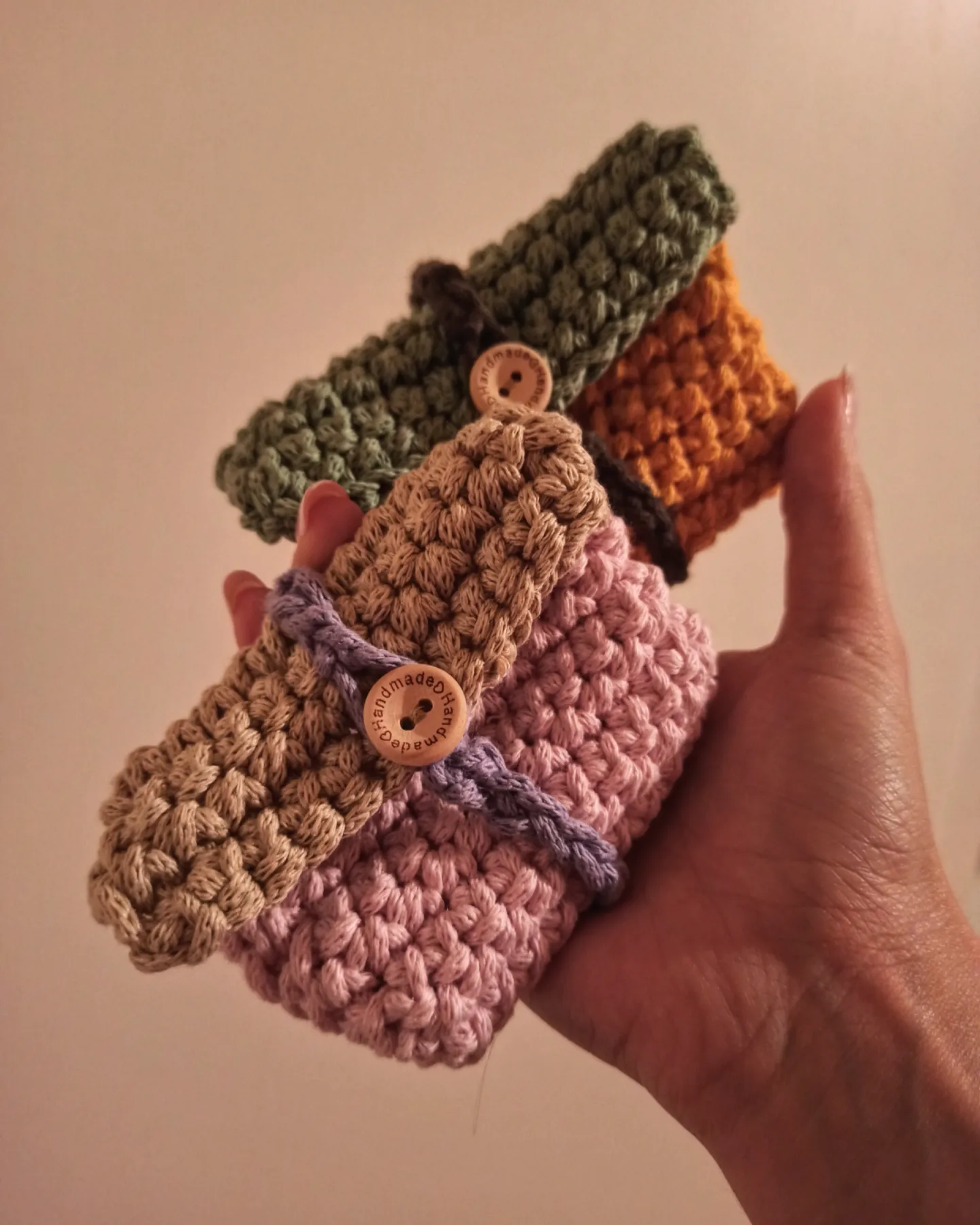 Free Red Heart Crochet Change Purse Pattern | Yarnspirations