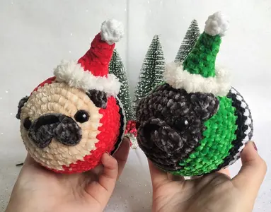 Santa & Elf Pug Plushie