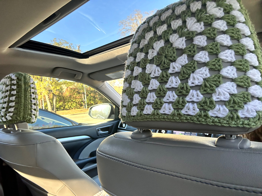 FREE car headrest cover: Crochet pattern