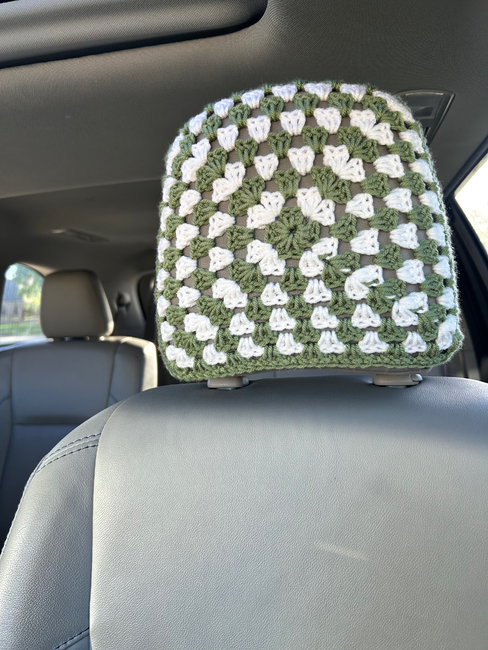 FREE car headrest cover: Crochet pattern