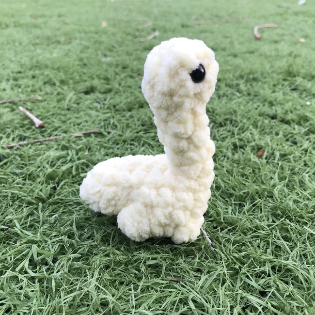 FREE Mini Dino Low sew: Crochet pattern