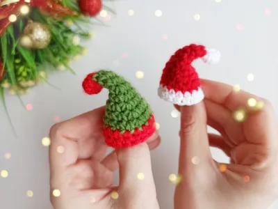 Mini Christmas Hat crochet pattern