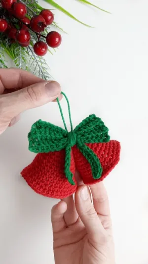 Christmas bells ornament easy crochet pattern
