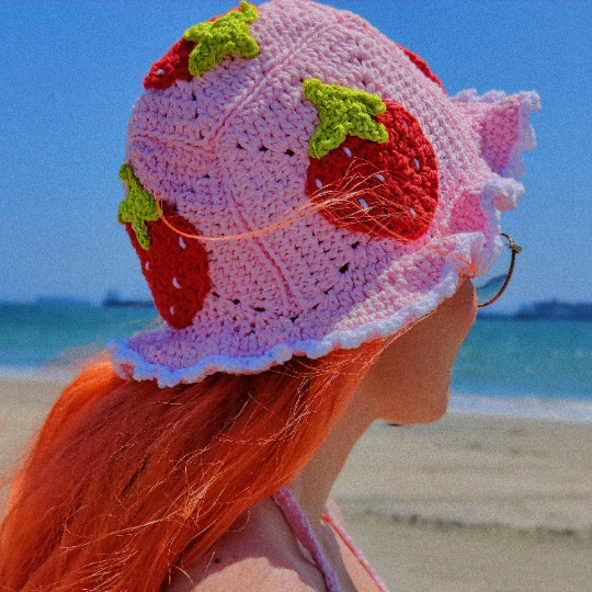 Strawberry Bucket Hat Crochet