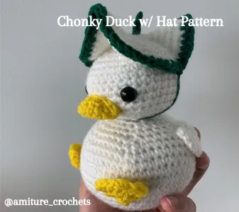 Chonky Duck with Hat