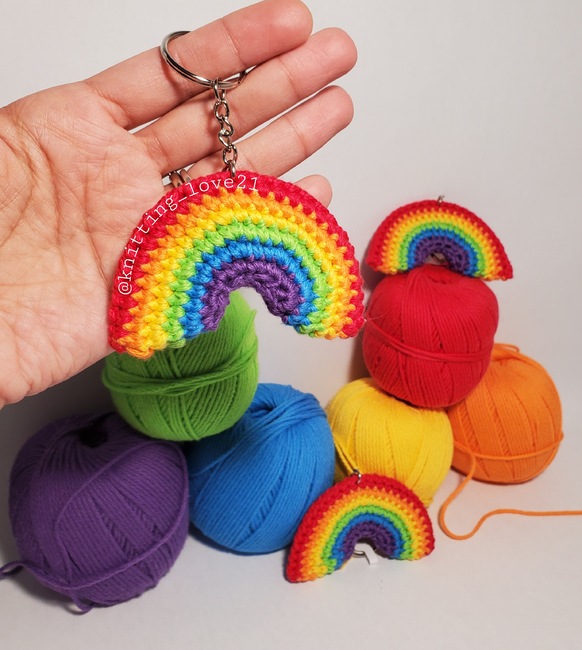 Crochet Easy Rainbow Keychain - Love Crochet