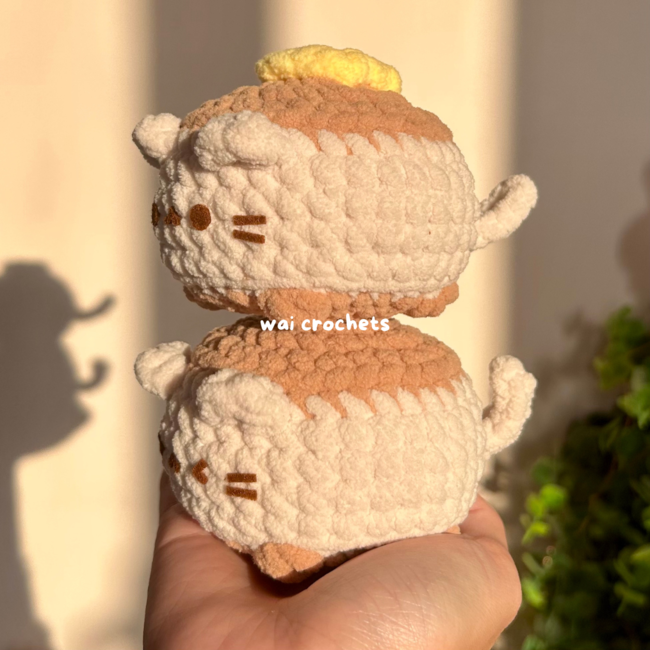 Pupazzo amigurumi Pusheen all'uncinetto