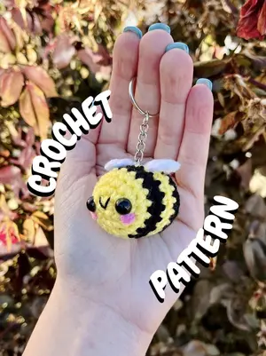 Bumble Bee Keychain