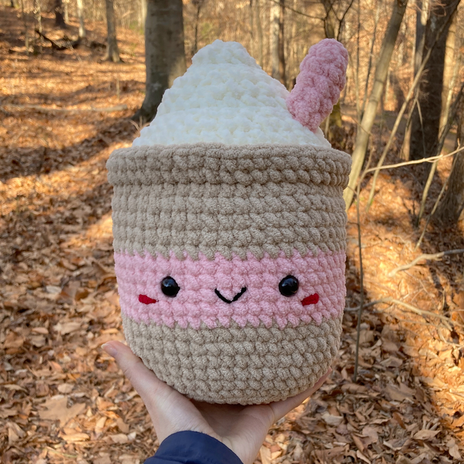 Frappuccino Crochet Plushie: Crochet pattern