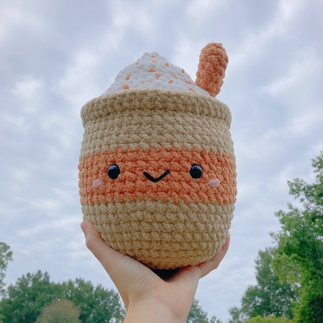 Frappuccino Crochet Plushie: Crochet pattern