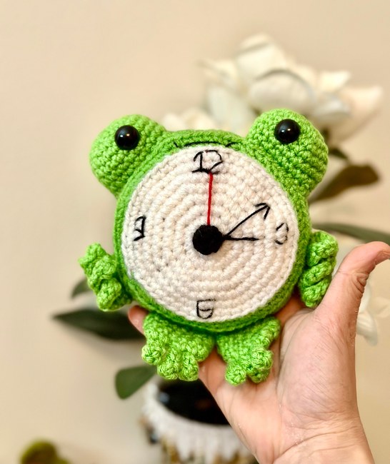 Froggy Alarm Clock Pattern: Crochet pattern | Ribblr