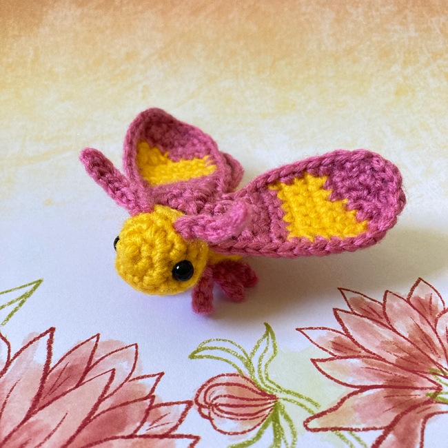 Mini Rosy Maple Moth Finger Puppet