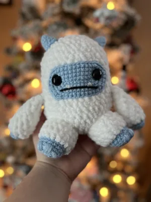 Mini Yeti amigurumi Crochet