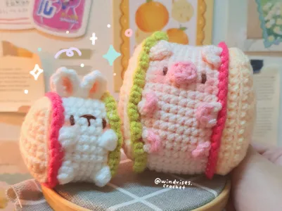 2-in-1 Piggy & Bunny Sandwich