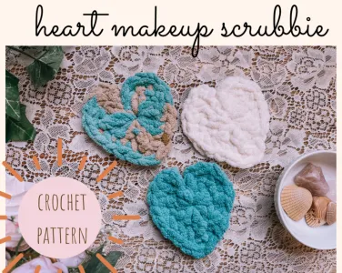 The Heart Makeup Scrubbie