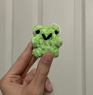 Mini frog crochet pattern