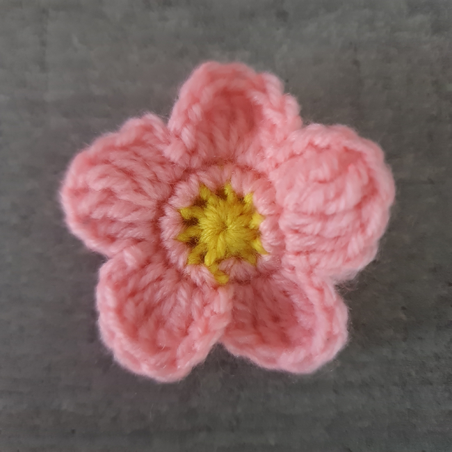 How to Crochet Flower Applique  Free Beginner-Friendly Pattern