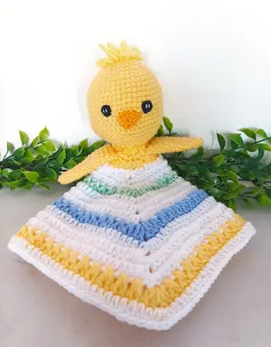 Big Little Chickie Knotted Lovey Crochet Chicken PATTERN 