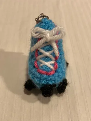 Roller Skate Key Chain: Crochet pattern