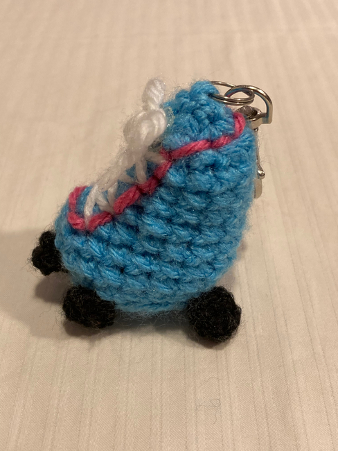 Roller Skate Key Chain: Crochet pattern