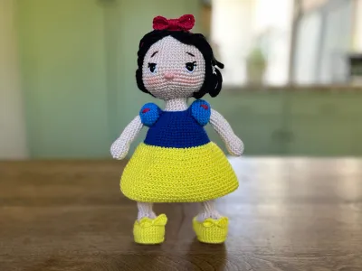 Snow White princess crochet amigurumi pattern