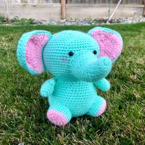 Baby elephant amigurumi