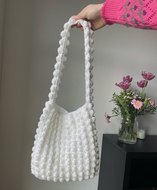 7 Modern Crochet Tote Bag Patterns Ideas - Crafting Happiness