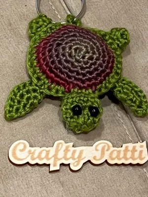 RACER TURTLE KEYCHAIN