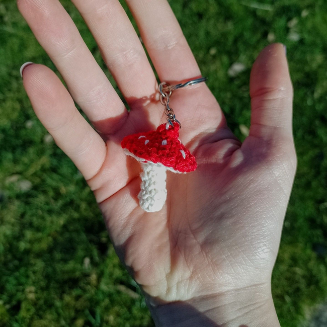 Crochet Kit: Mushroom Keychain