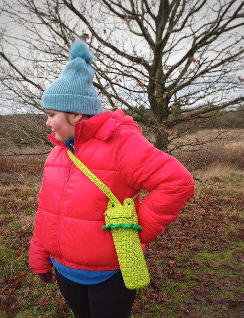 Crochet Frog Water-bottle Holder 