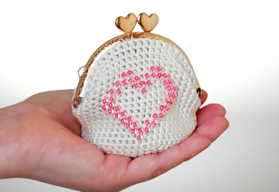 Coin Purse Red Heart Crochet Coin Purse Ivory Blu Red 