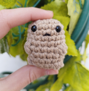 Paulette the Chunky Potato: Crochet pattern | Ribblr