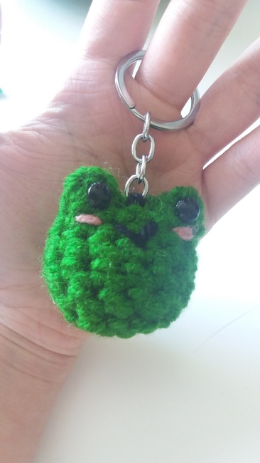 FREE Frog Keychain: Crochet pattern