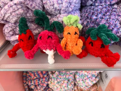 No Sew Veggie Buddies - Claw Machine/keychain veggies