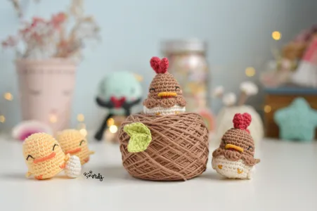 mini Hen and chicken amigurumi pattern