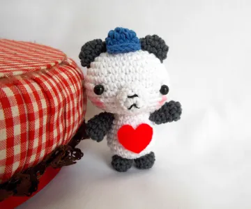 Tiny Bear amigurumi