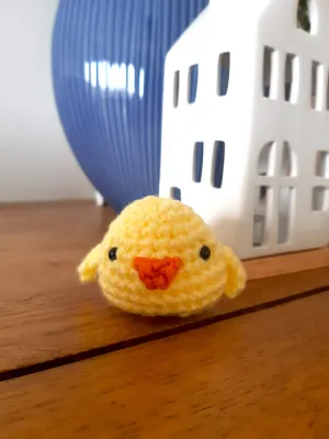 Tiny Chick Amigurumi Crochet Pattern