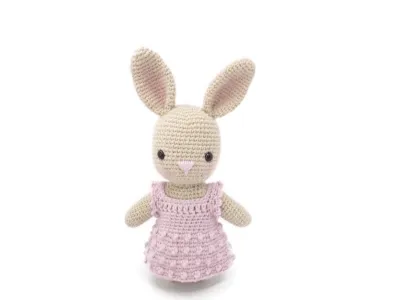 Bella the Bunny - Amigurumi