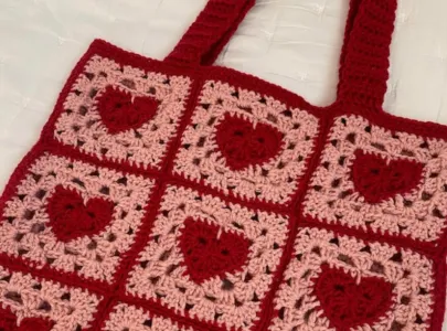 Red Heart Granny Squares Galore Crochet Bag Pattern Pattern