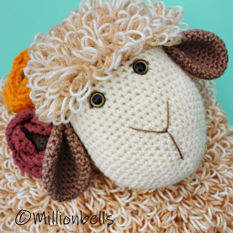 Sheep Pillow Cover Animal: Crochet pattern