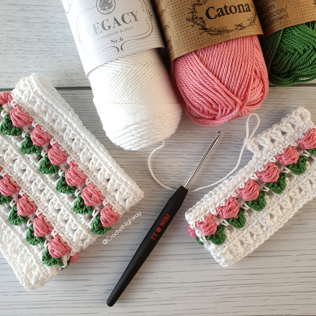 FREE The Tulip Book Sleeve: Crochet pattern