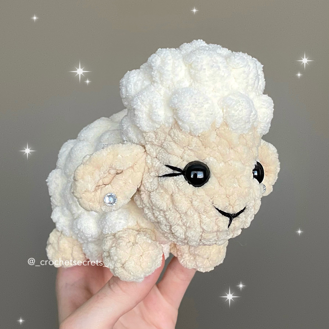 The cutest fluffy AMIGURUMI SHEEP in plush wool 🐑 PART 1 