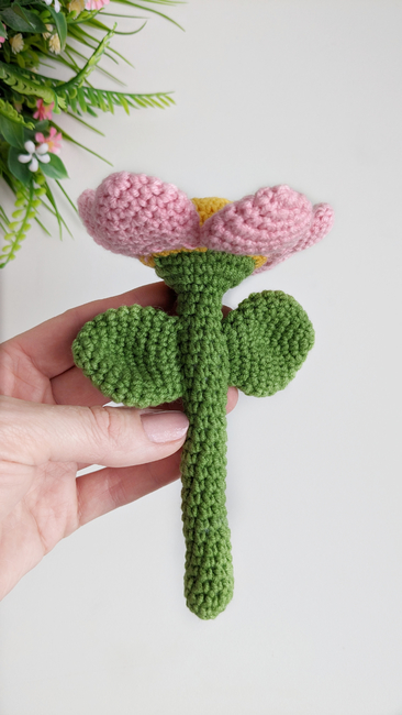 Easy Crochet Flower Rattle Pattern - A Crafty Concept