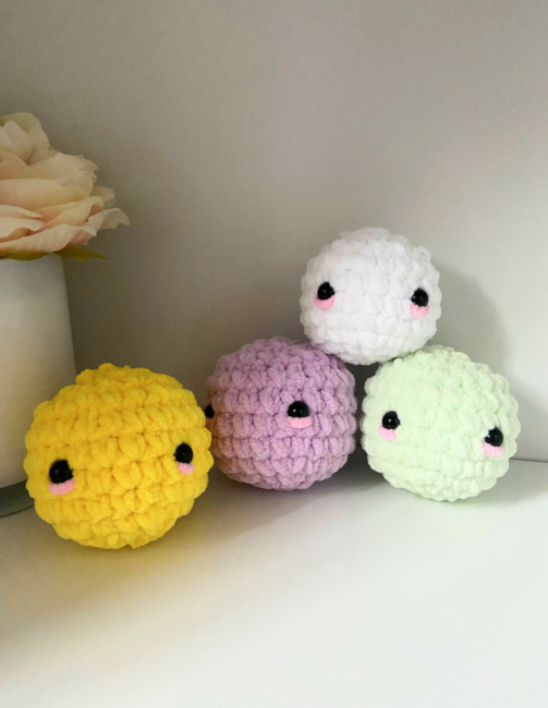 How to Make a Yarn Ball Stress Reliever - Free Crochet Pattern